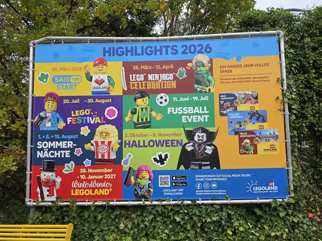 Ein großes Banner „Highlights 2026“ mit Saisonstart, NINJAGO Celebration, Fußball-Event, LEGO Festival, Sommernächten, Halloween und WinterWonder LEGOLAND samt Terminen